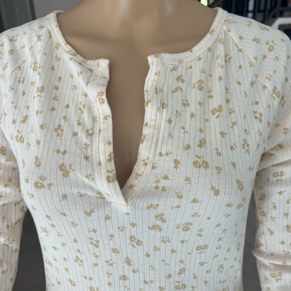 Free People V Neck Tee